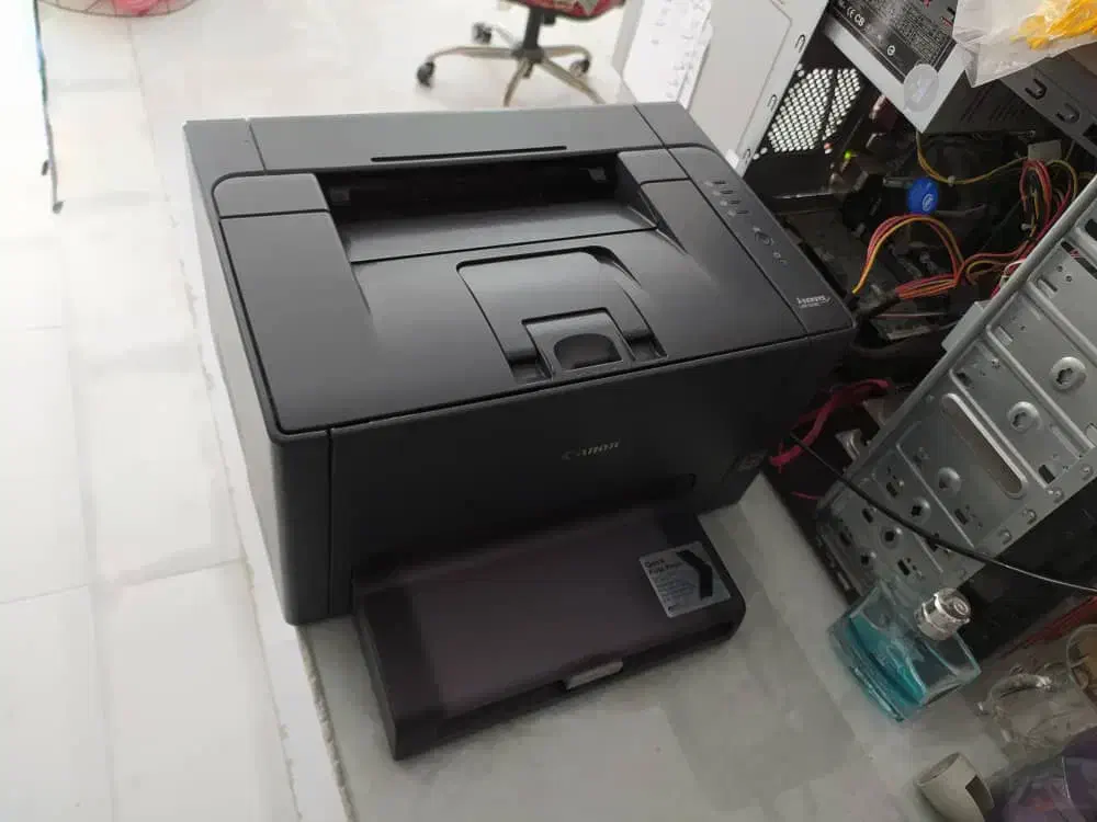 دستگاه توشیبا و اچ پی رنگی|پرینتر، اسکنر، کپی، فکس|پیر بکران, |دیوار