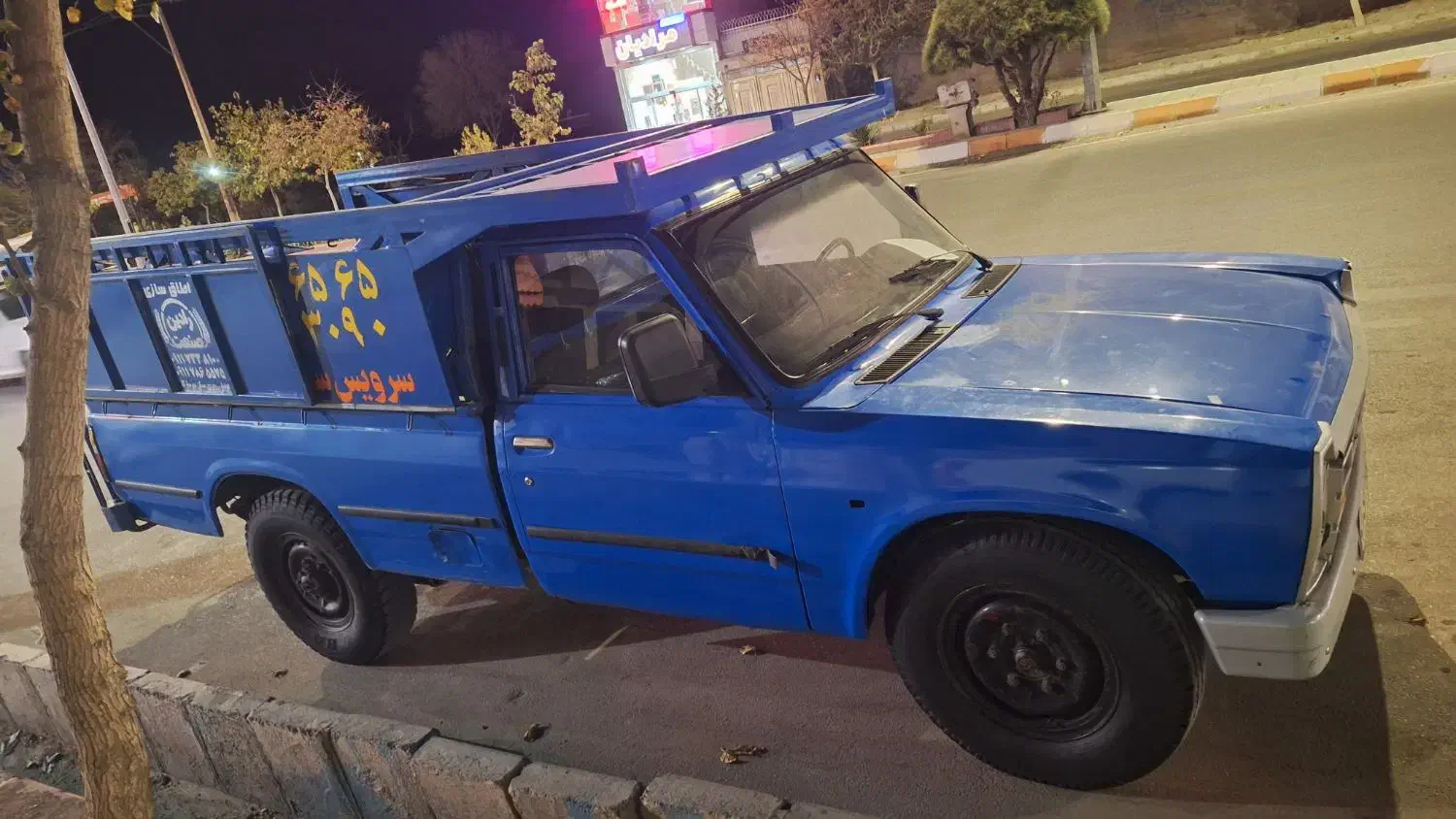 نیسان تک سوز بسیار تمیز و مرتب مدل ۸۵ .تناژ پایین|خودرو سواری و وانت|تربت‌حیدریه, کاشانی|دیوار