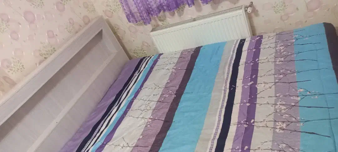 تخت دونفره همراه با تشک|تخت و سرویس خواب|رودهن, |دیوار