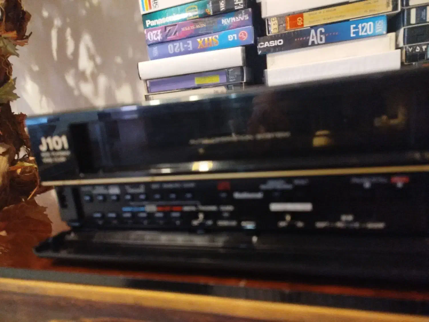 ویدیو|پخشکننده DVD و ویدیو|پردیس, فاز ۶|دیوار