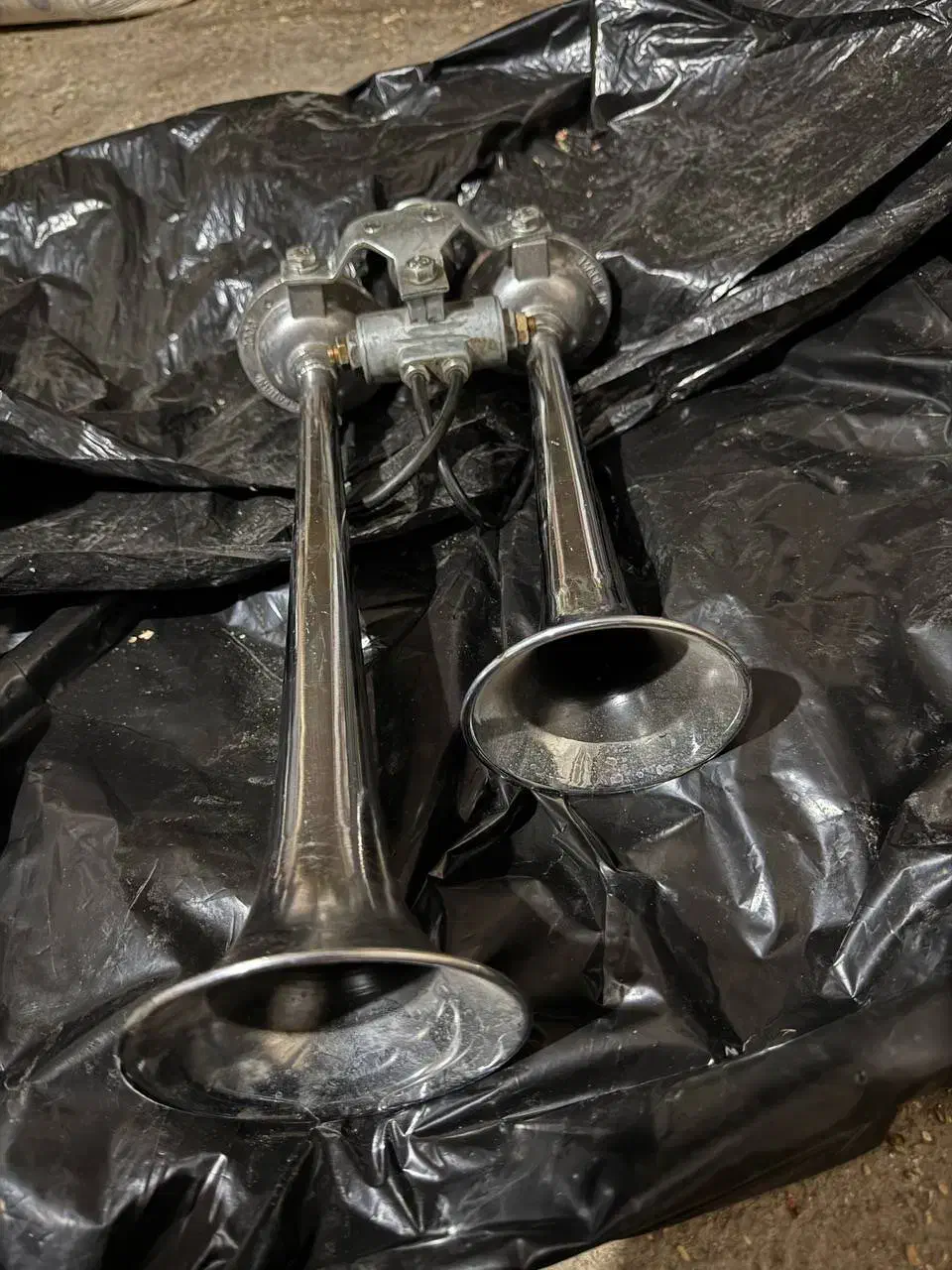 بوق بادی اصلی|قطعات یدکی و لوازم جانبی|مشهد, رسالت|دیوار