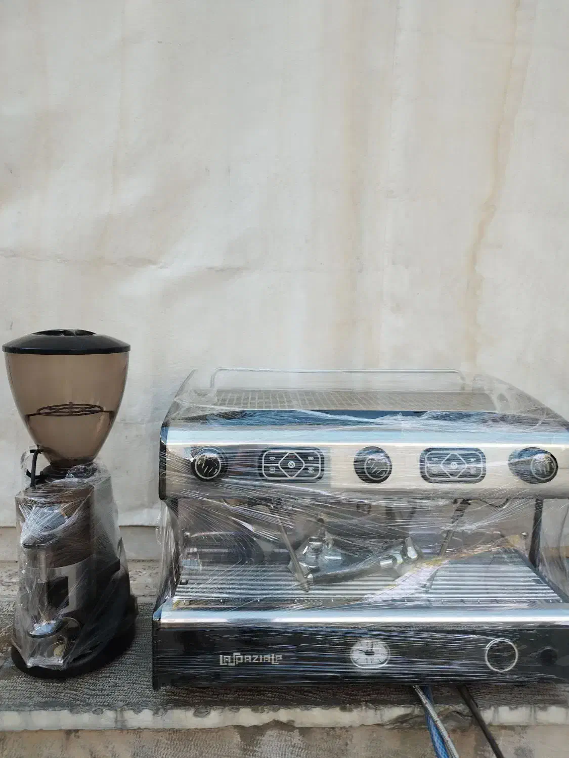 دستگاه اسپرسو صنعتی و فر پیتزا ریلی|کافیشاپ و رستوران|اصفهان, شاه پسند|دیوار