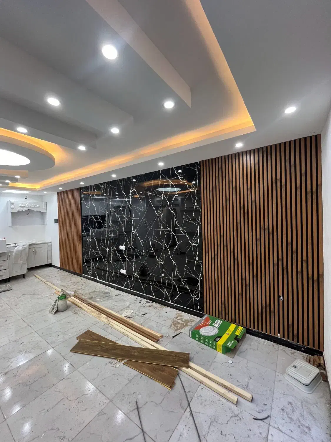 شاگرد برای کار کاغذدیواری ترمووال پارکت چمن|خدمات پیشه و مهارت|آمل, |دیوار