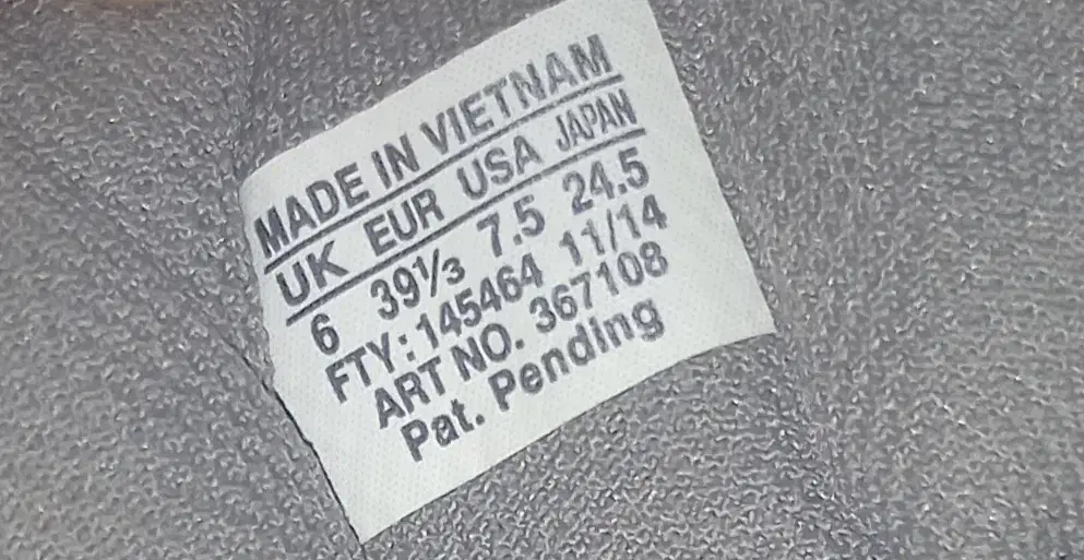 کفش کوهنوردی|کیف، کفش، کمربند|اندیشه, اندیشه فاز ۳|دیوار