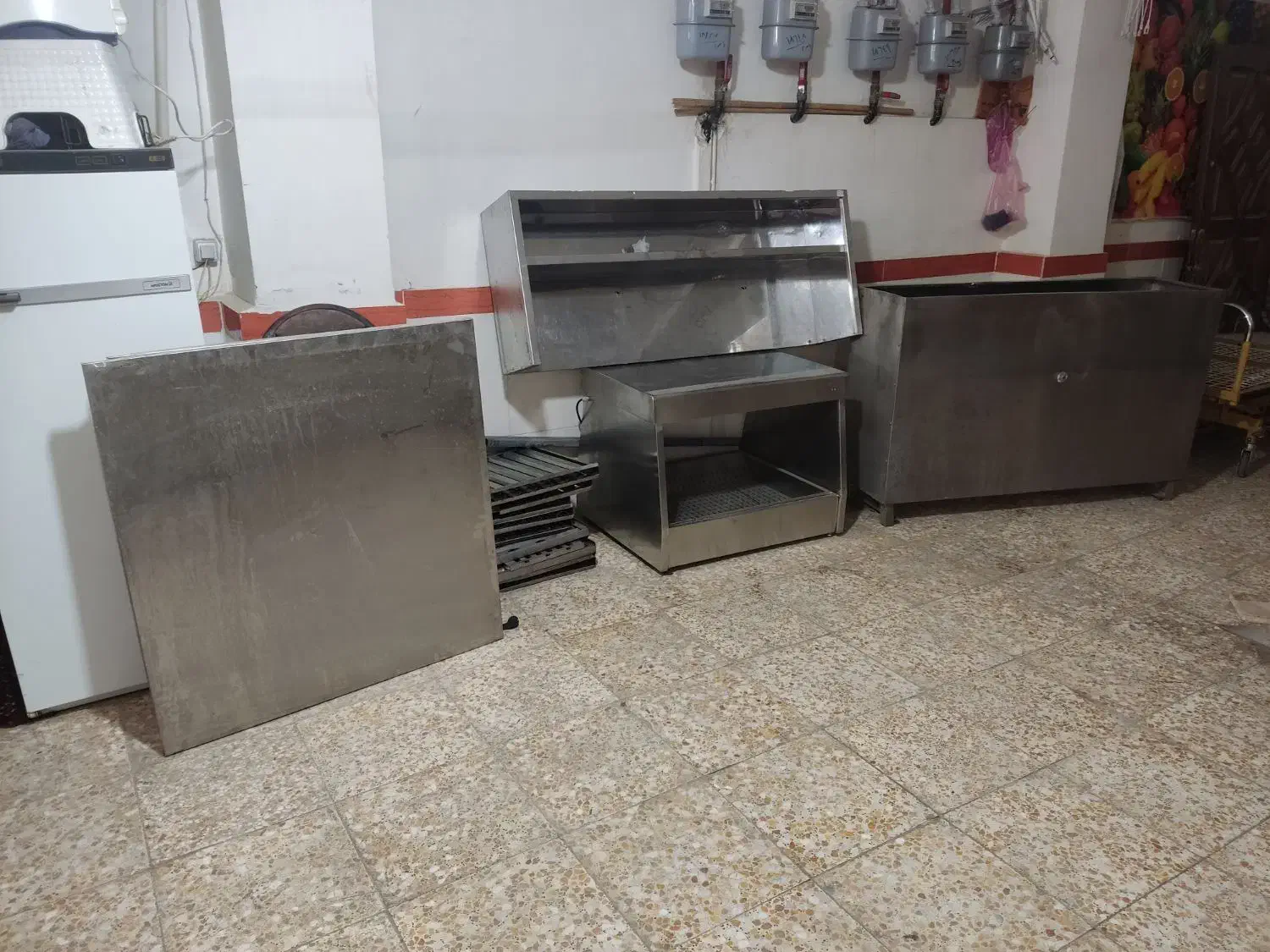 تعدادی لوازم صنعتی آشپزخونه|کافی‌شاپ و رستوران|صباشهر, |دیوار