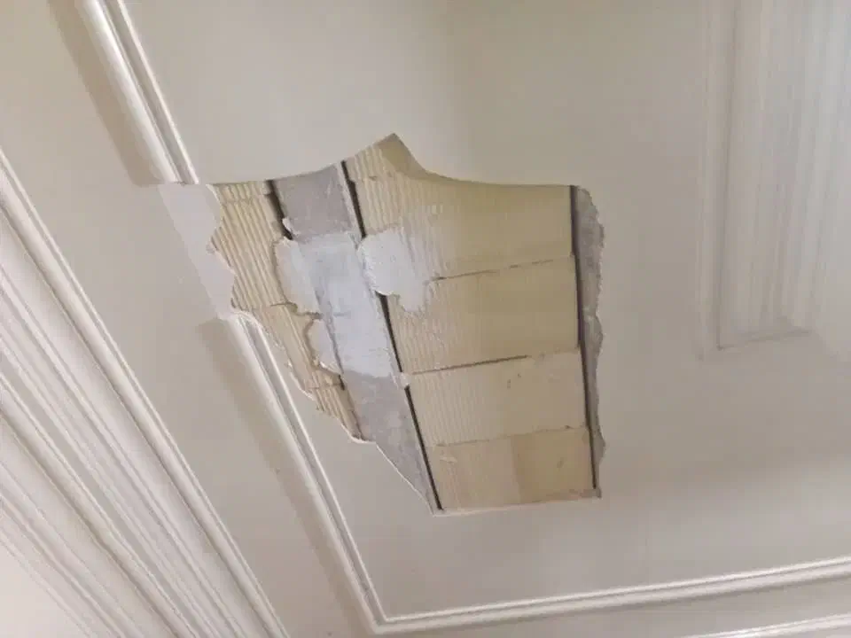 گچکاری و لکه گیری|خدمات پیشه و مهارت|بم, |دیوار