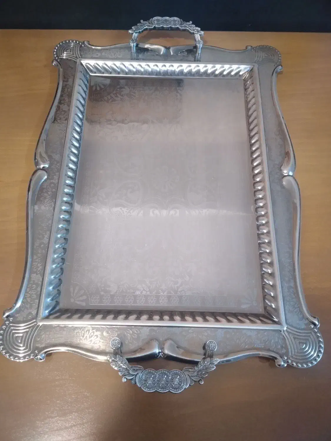 سینی چای|ظروف سرو و پذیرایی|مهاجران, |دیوار