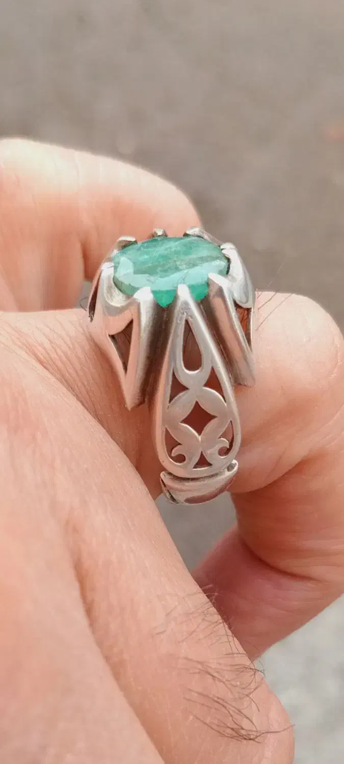 انگشتر کلکسیونی زمرد اصل پنجشیر زغال دار|جواهرات|ورامین, ورامین|دیوار