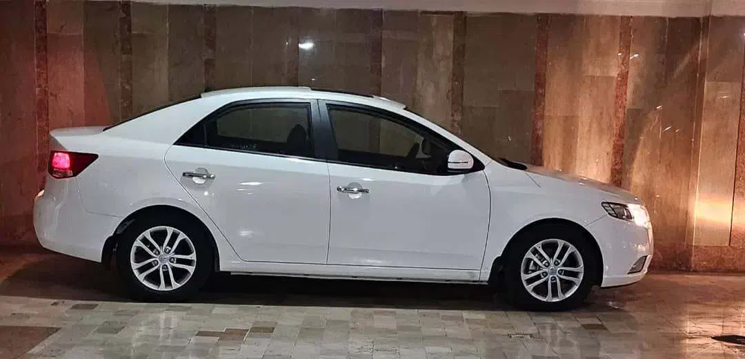 کیا سراتو آپشنال مونتاژی سفید صفر|خودرو سواری و وانت|تهران, هروی|دیوار