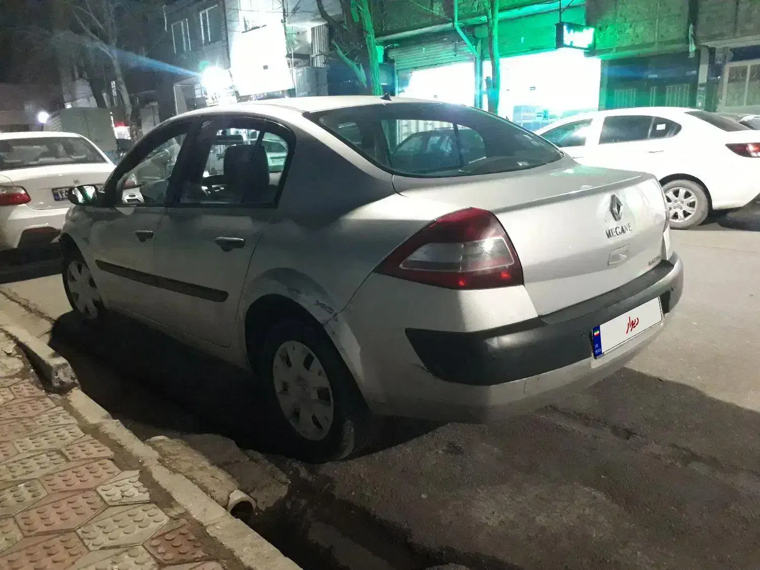 مگان ۱۶۰۰ دنده ای|خودرو سواری و وانت|تاکستان, |دیوار