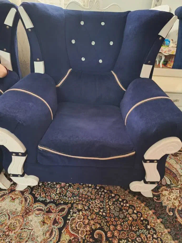 مبل هفت نفره همراه با میز عسلی|مبلمان خانگی و میز عسلی|لنگرود, |دیوار