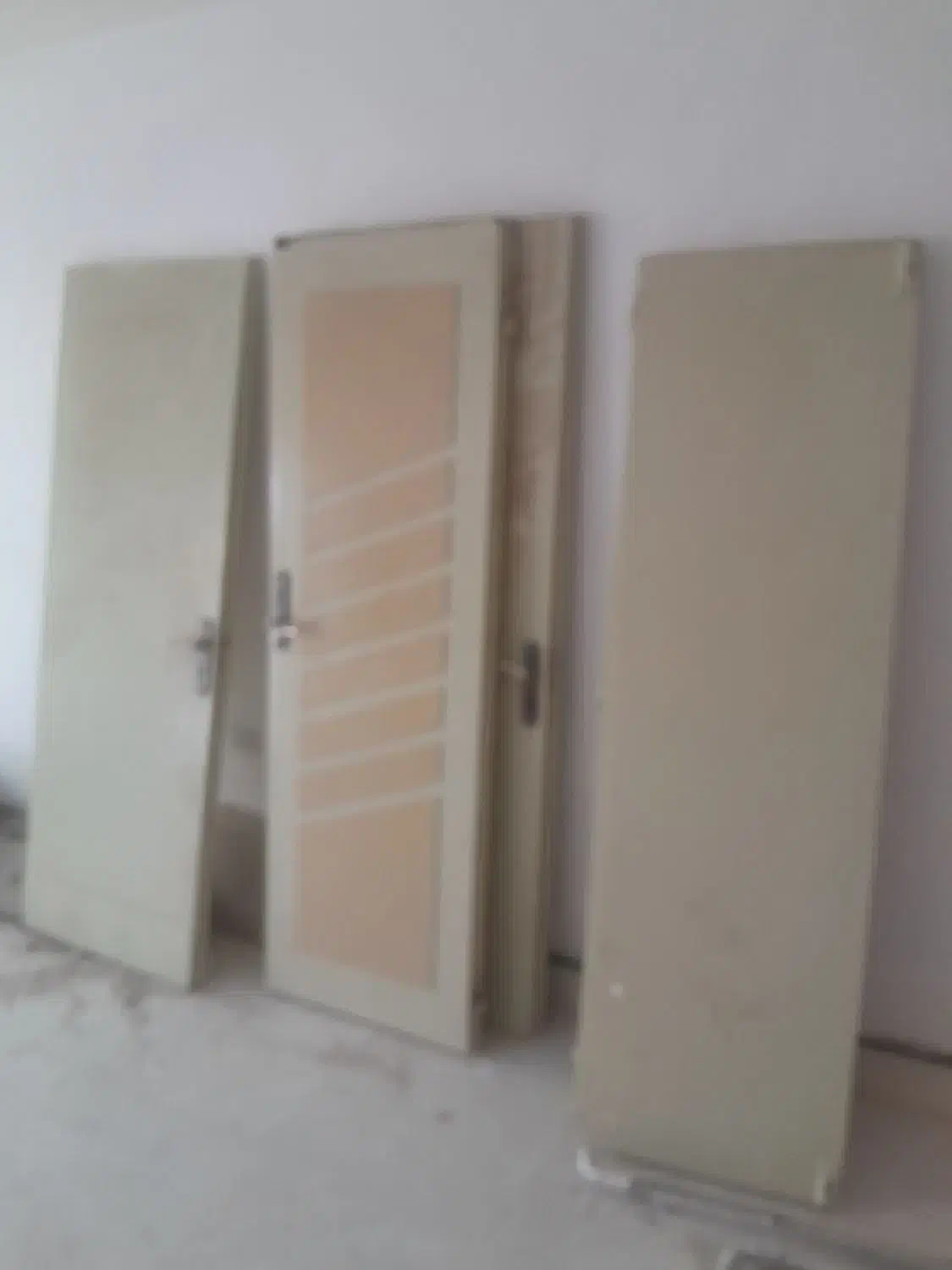 درب آهنی ودرب چوبی وکمدی وچارچوب فلزی|مصالح و تجهیزات ساختمان|سبزوار, توحیدشهر|دیوار