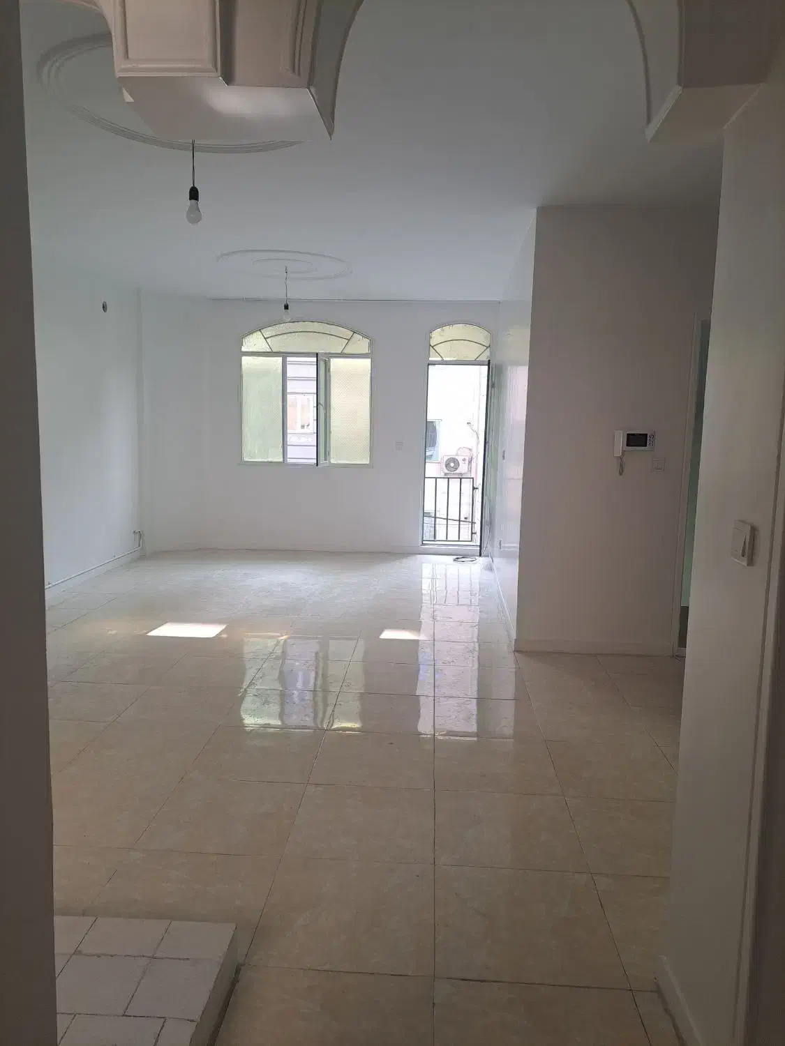 خونه اجاره ای نقاشی شده تمیز|اجارهٔ آپارتمان|تهران, مسعودیه|دیوار