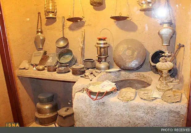 وسایل آنتیک و کلاسیک|کلکسیون اشیاء عتیقه|کاشان, فاز ۲ ناجی آباد|دیوار