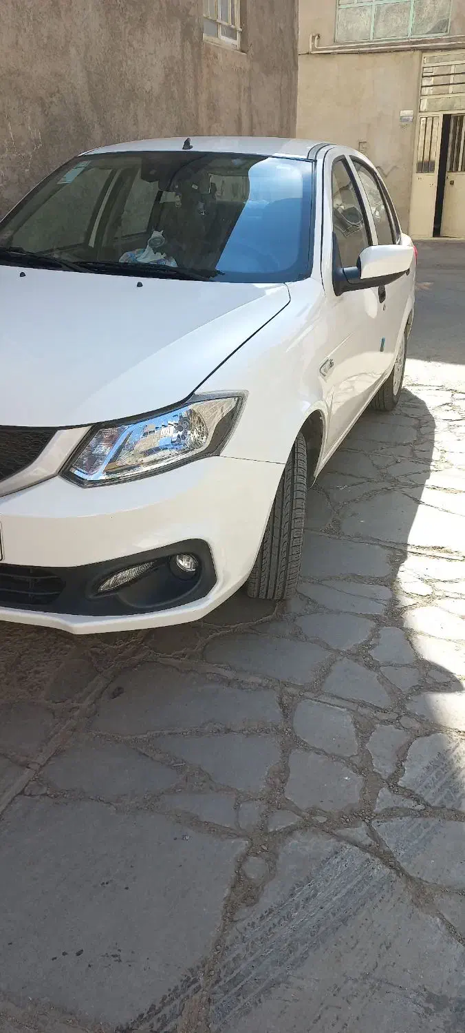 ساینا  85 گانه S|خودرو سواری و وانت|تویسرکان, |دیوار