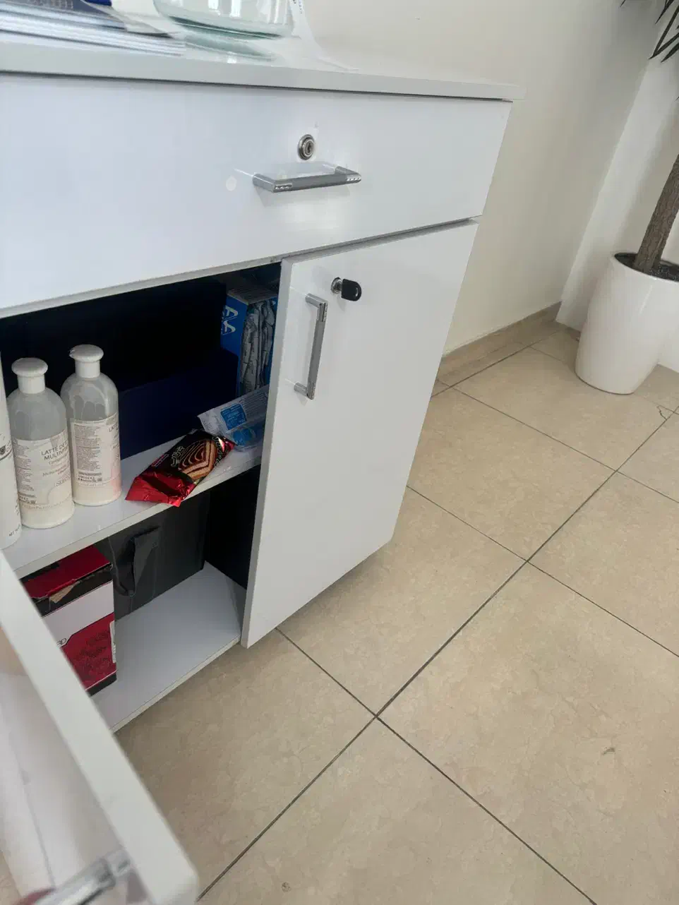 کمد با MDF درجه یک|جاکفشی، کمد، دراور|تبریز, |دیوار