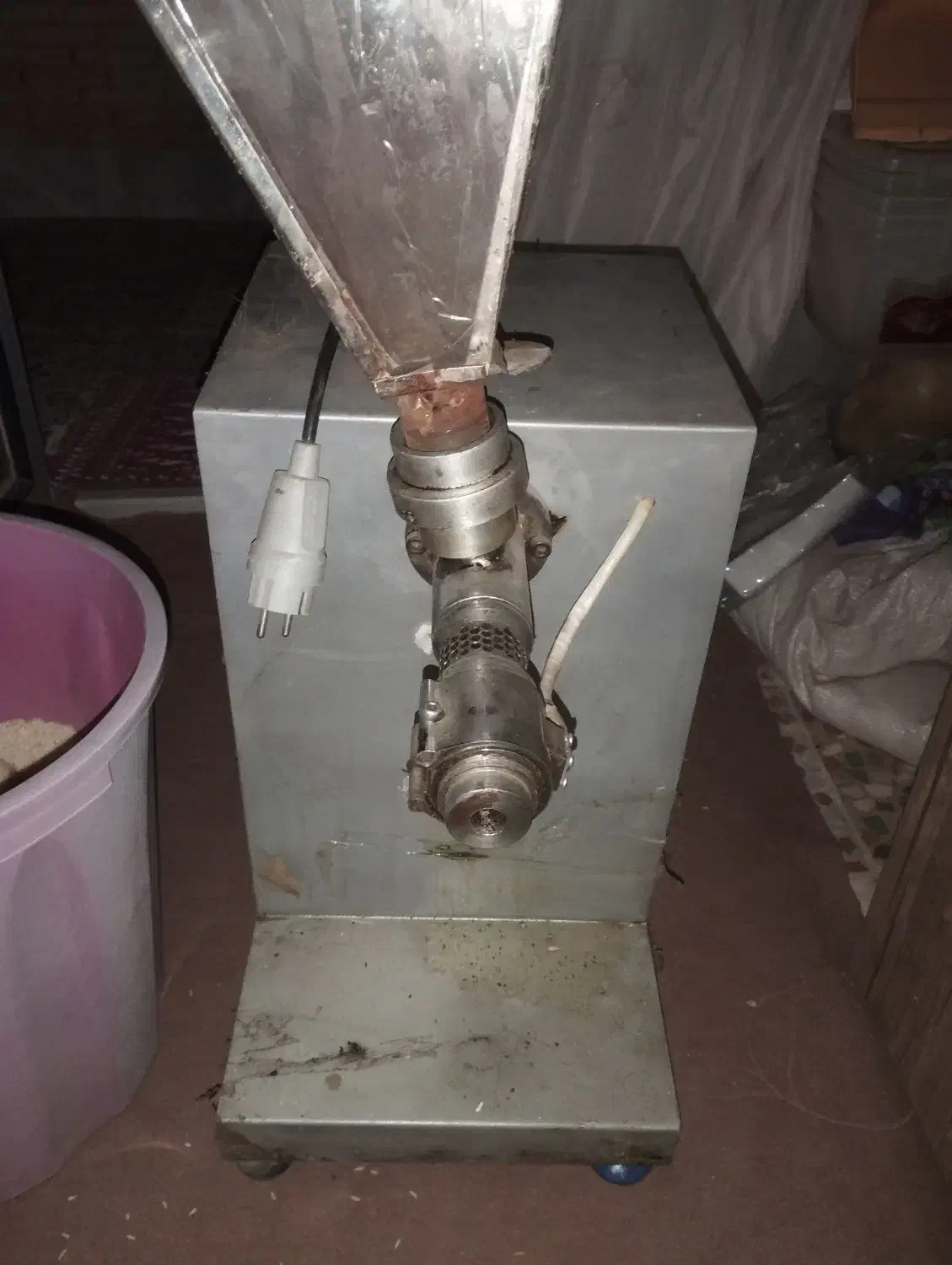 دستگاه روغن گیری کنجد و سیاهدانه و ...|فروشگاه و مغازه|قم, پردیسان|دیوار