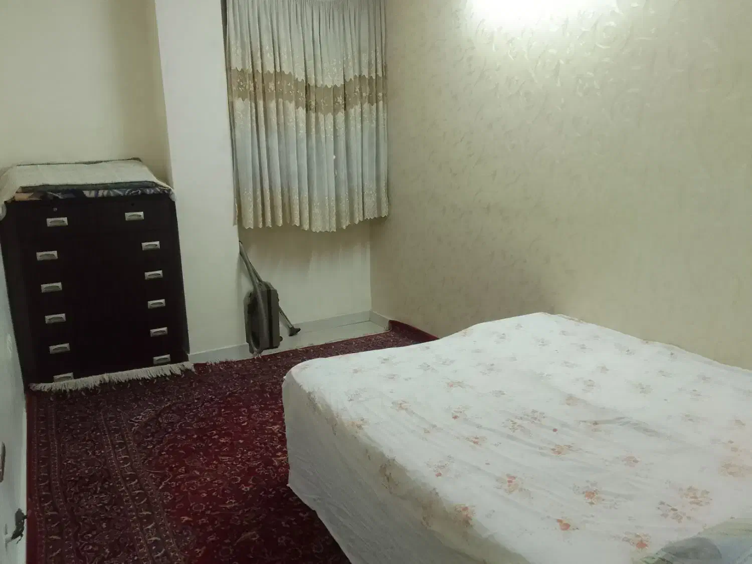 محیطی آرام  و تمیز مرکز سمنان|اجارهٔ کوتاه‌مدت آپارتمان و سوئیت|سمنان, |دیوار