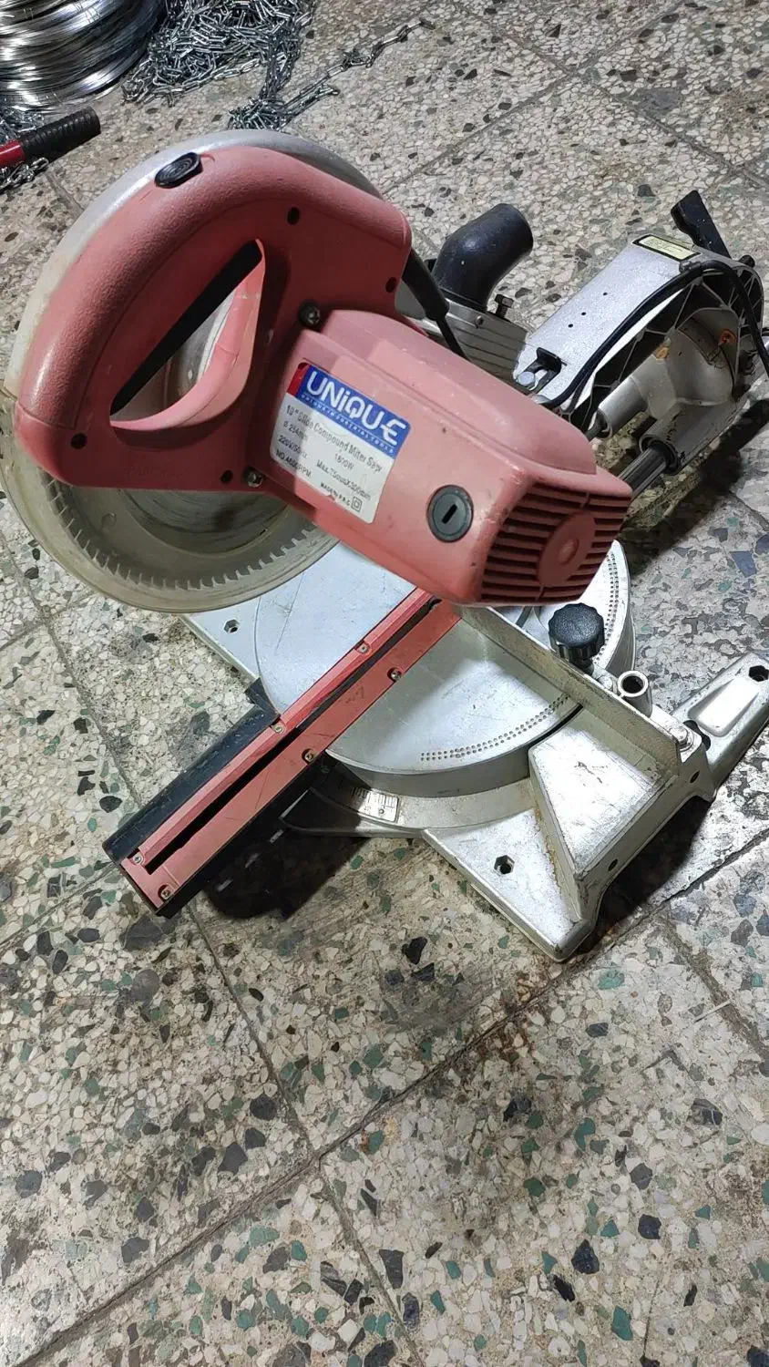 فارسی بر|ابزارآلات|بروجرد, |دیوار