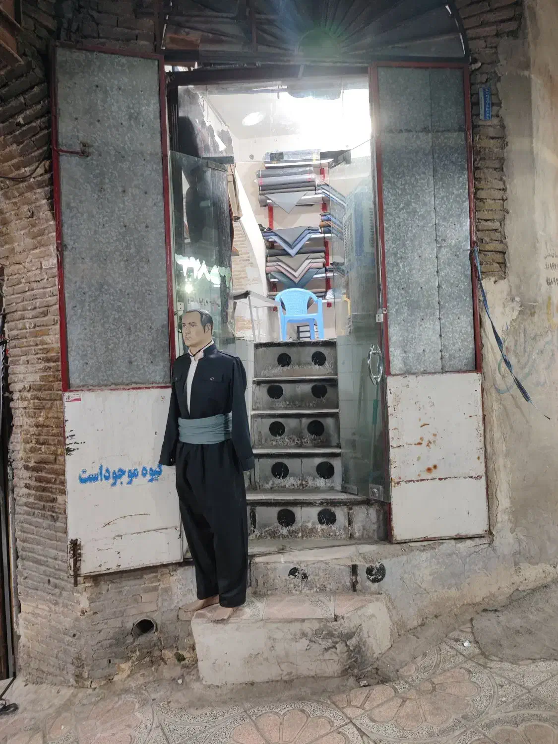 رهن و اجاره مغازه|اجارهٔ مغازه و غرفه|کرمانشاه, |دیوار