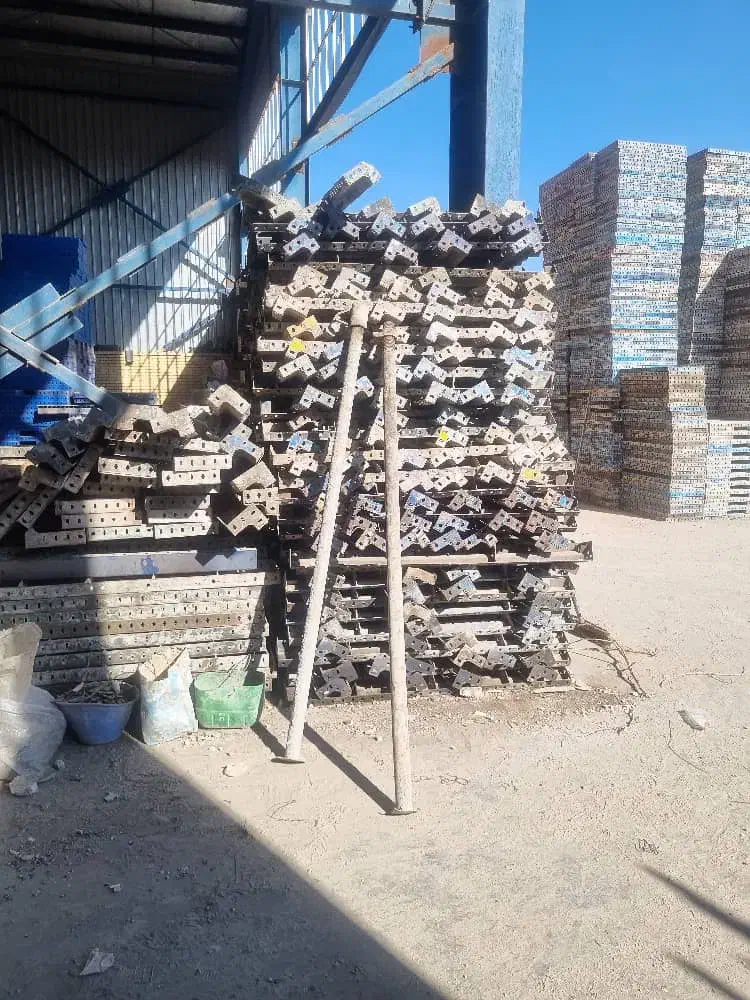 خرید و فروش جک و قالب و داربست|مصالح و تجهیزات ساختمان|شیراز, گچی|دیوار