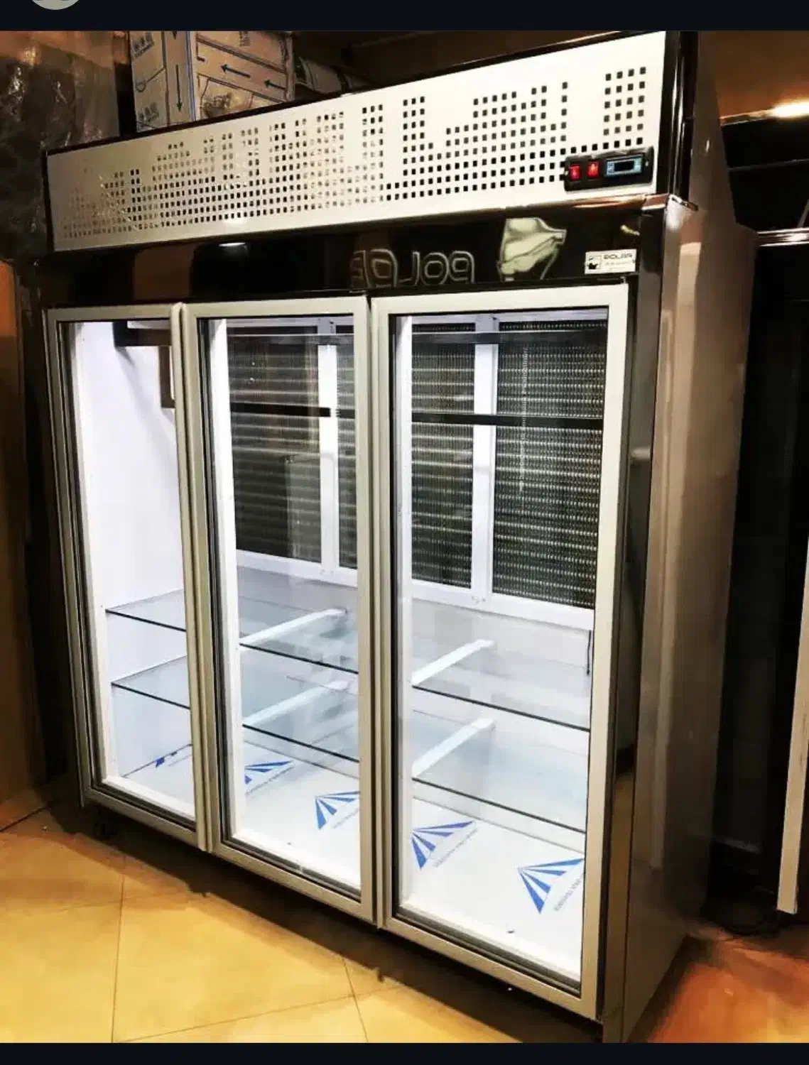 فروش انواع یخچال های صنعتی ویترینی پلار|کافی‌شاپ و رستوران|مشهد, آیت الله کاشانی|دیوار