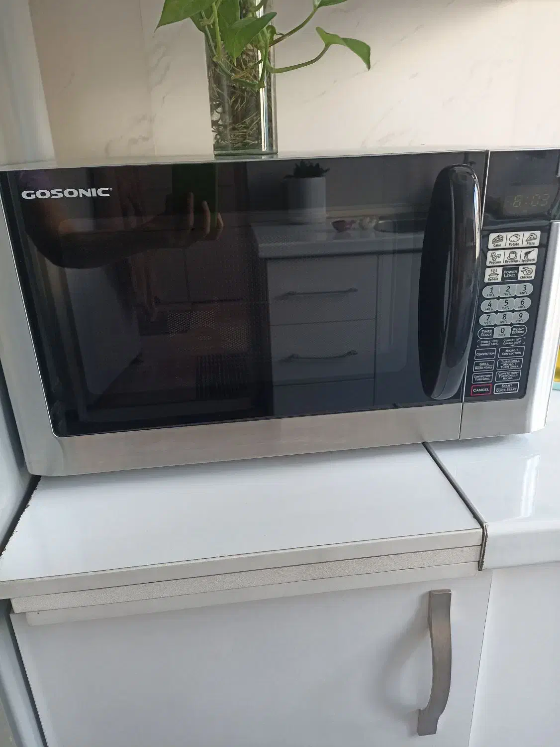 ماکروفر گو سونیک همه چیش سالم فقط گرمکنش خرابه|اجاق گاز و لوازم برقی پختوپز|تهران, وحیدیه|دیوار