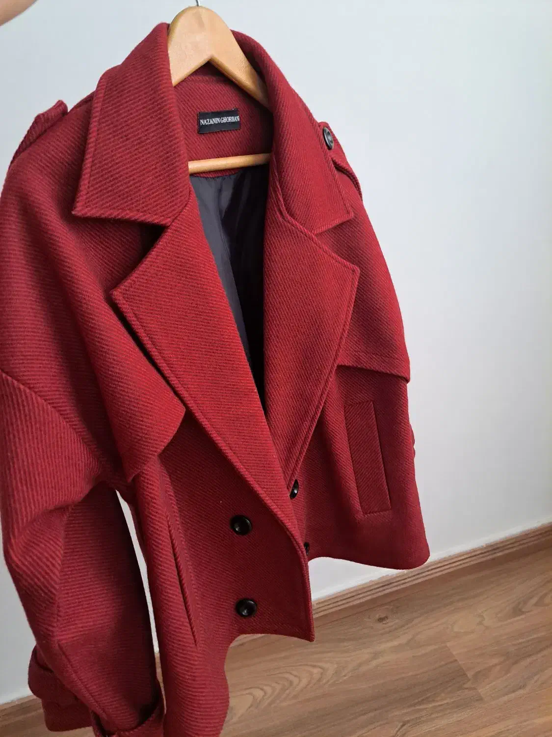 پ التو|لباس|اردبیل, |دیوار