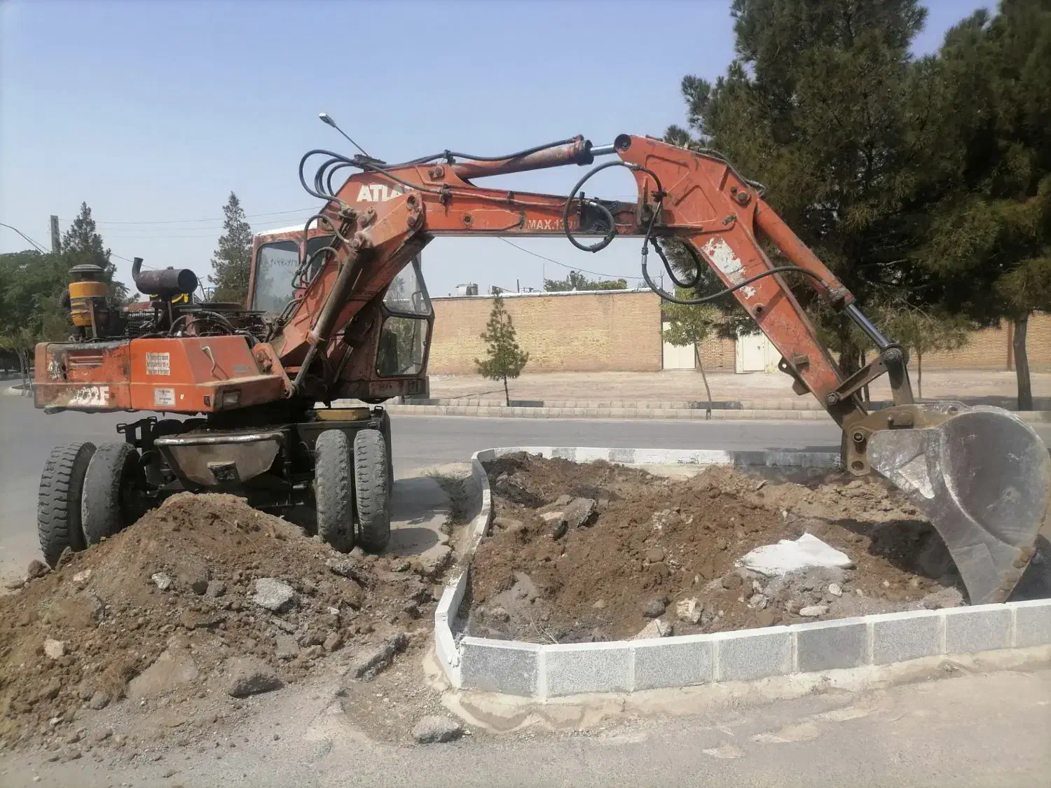 بیل مکانیکی|خودرو سنگین|کرمان, |دیوار