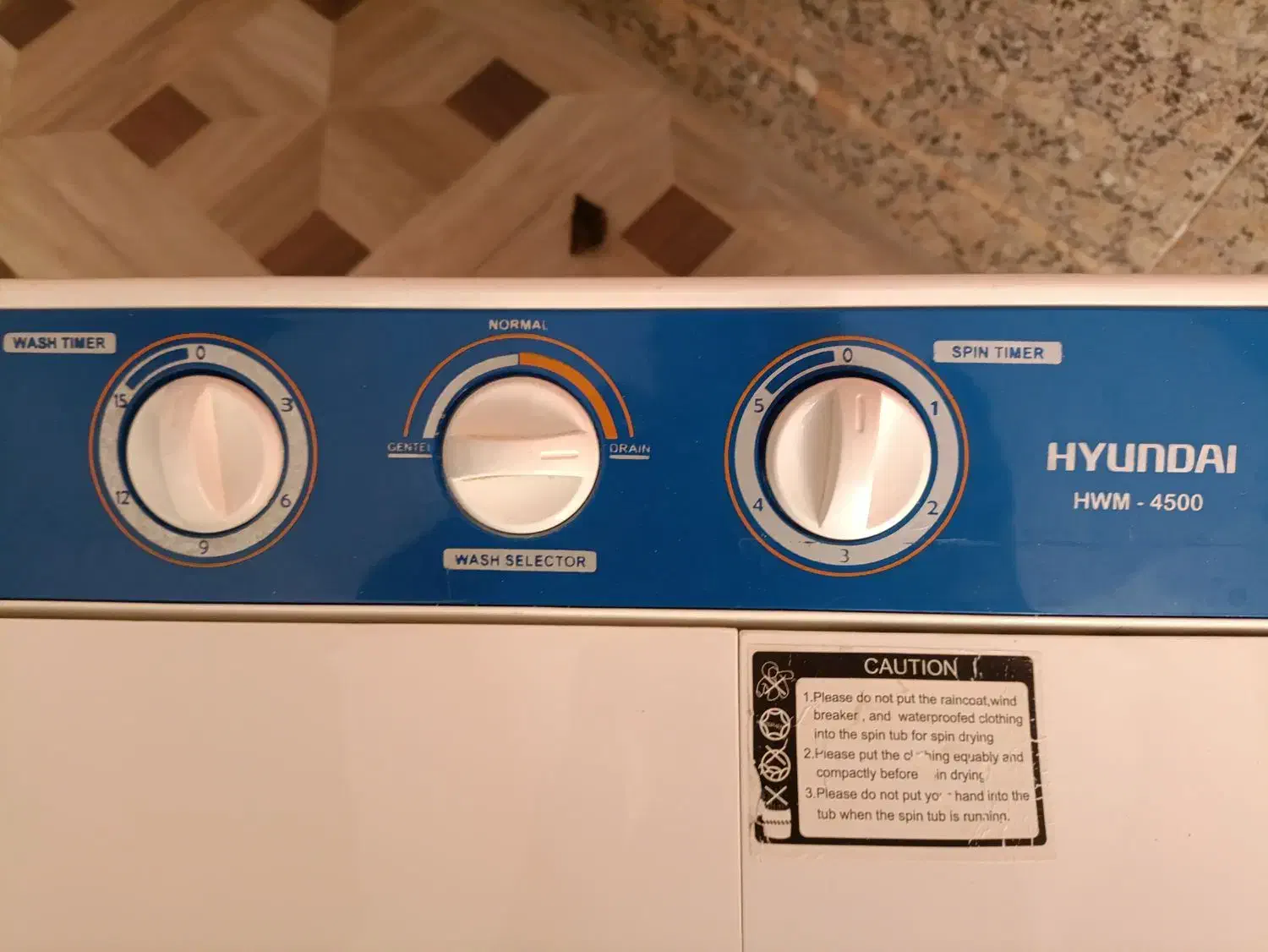 می نی واش۵ کیلو هیوندای.بسیار کم کار|ماشین لباسشویی و خشک‌کن لباس|سنندج, |دیوار