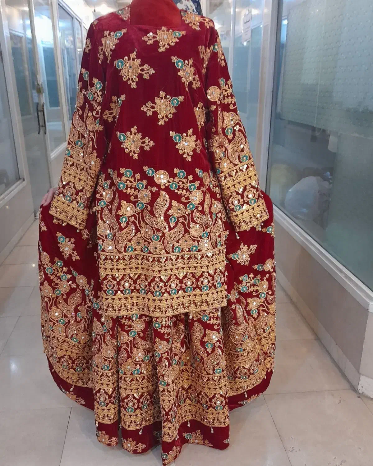 فروش وکرایه لباس محلی|لباس|لنجان, |دیوار