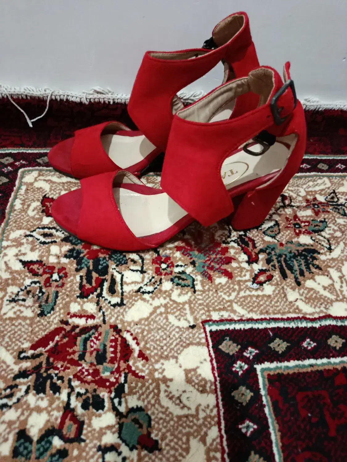 کفش مجلسی کفش قرمز|کیف، کفش، کمربند|مراغه, |دیوار