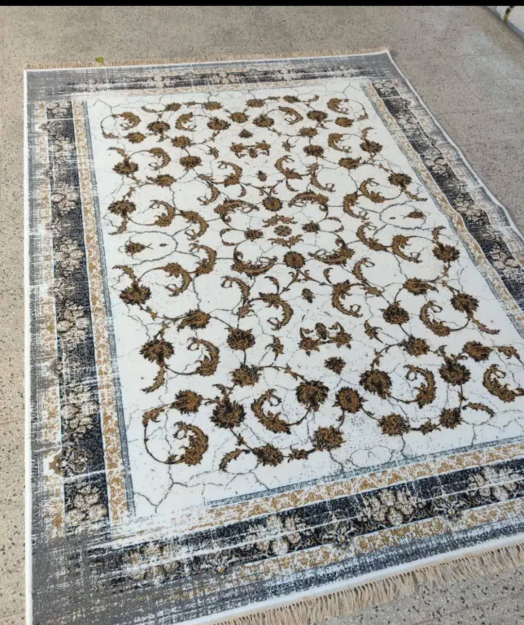 فرش کهکشان ،|فرش|ساری, |دیوار