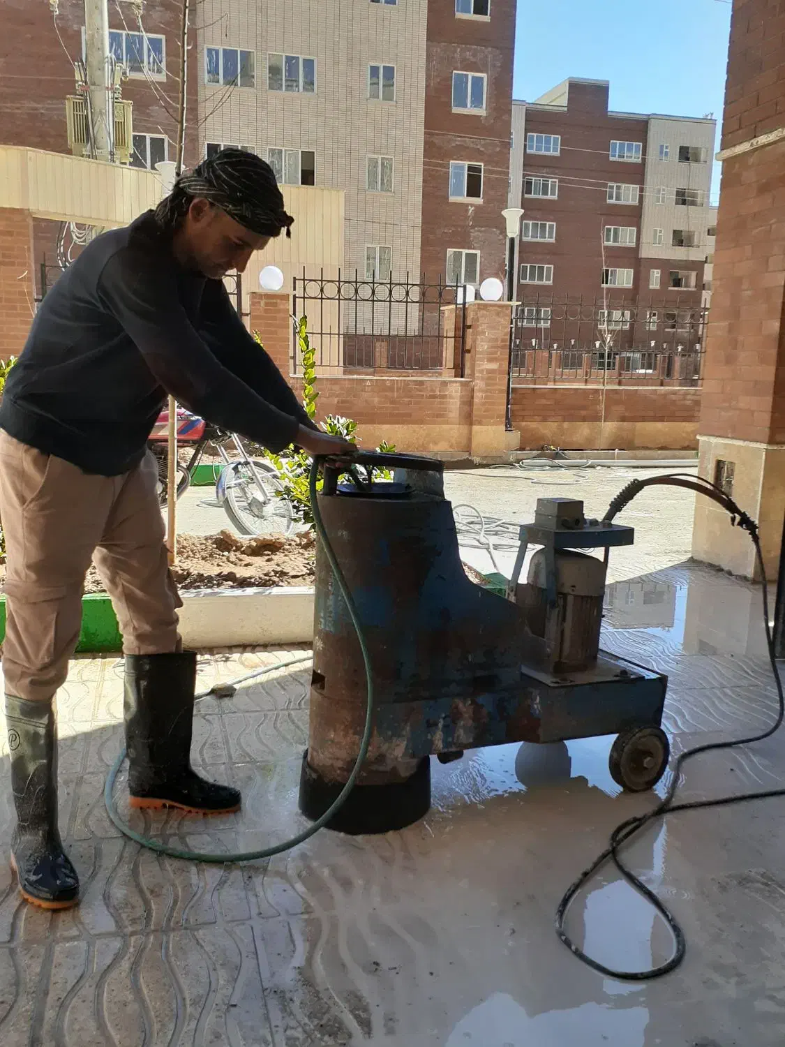 نیروی ساده|استخدام معماری، عمران و ساختمانی|قم, پردیسان|دیوار