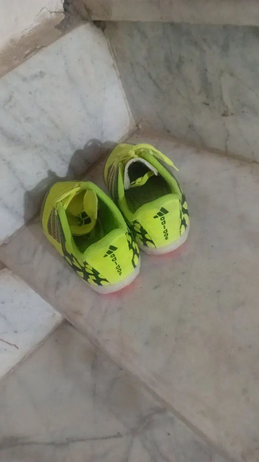 کفش|کفش و لباس بچه|تایباد, |دیوار