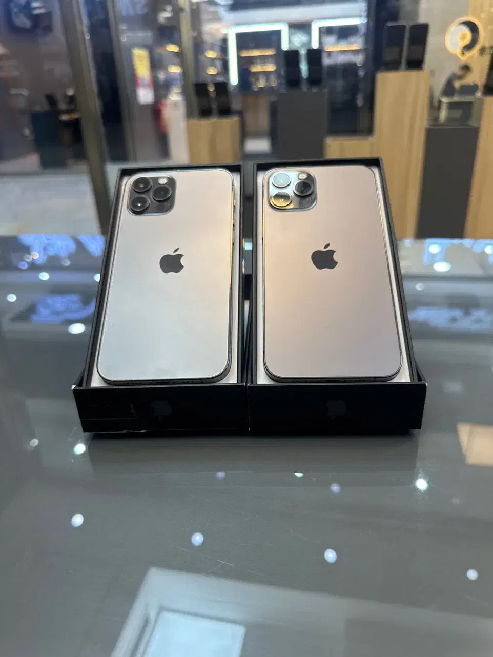 آیفون ۱۲پرو iphone 12pro apple 12 pro 256/128|موبایل|اصفهان, احمدآباد|دیوار