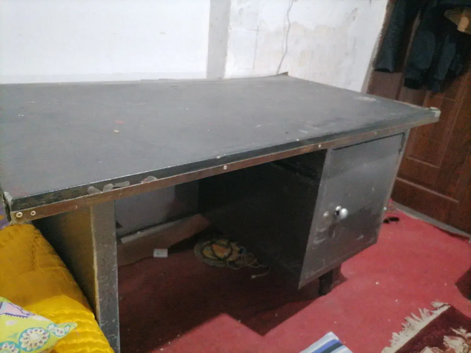 میز|میز تحریر و کامپیوتر|مشهد, رسالت|دیوار