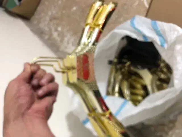 چوبکار طلائی|کتابخانه، شلف، قفسههای دیواری|ایلام, |دیوار