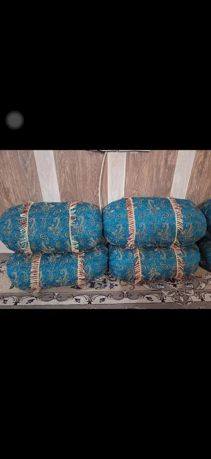 ۶عدد پشتی درحد نو|پشتی|بندر گناوه, |دیوار