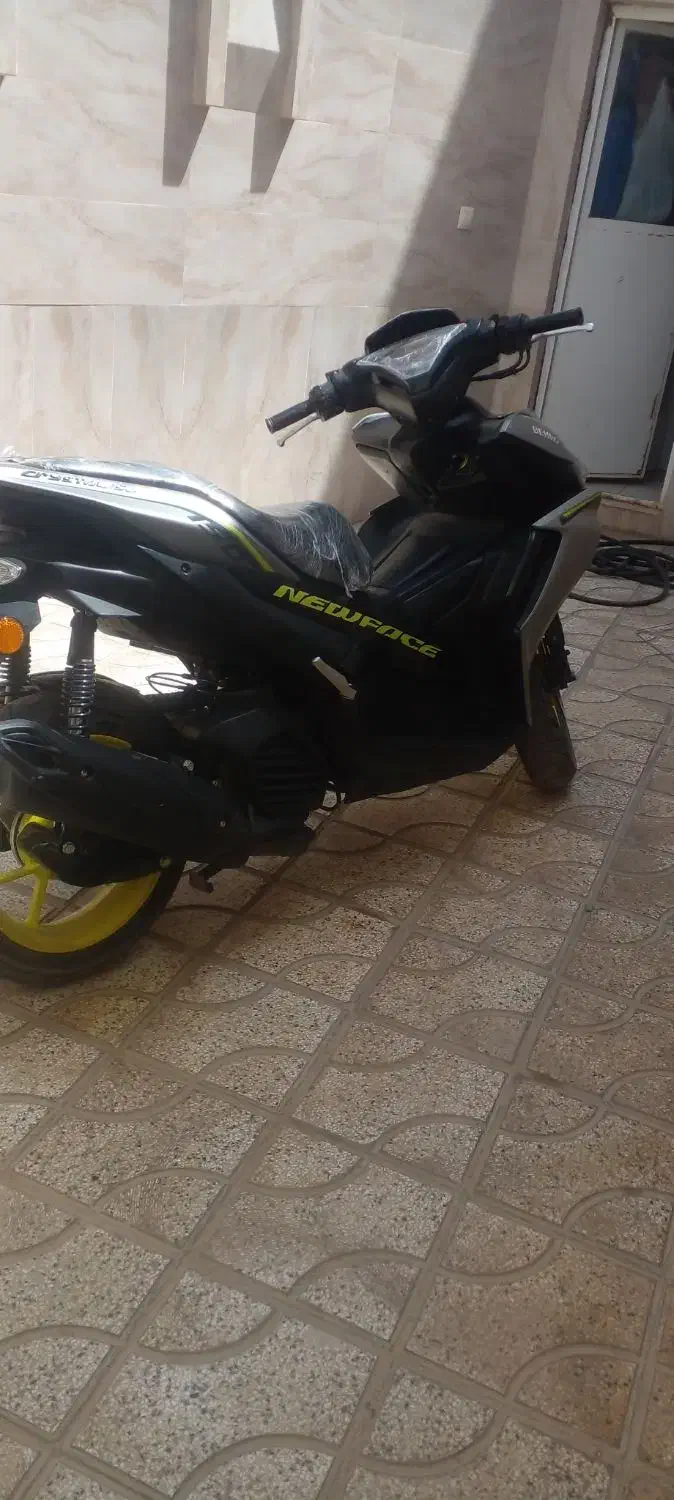 موتور ایروکس مدل 1402وموتور هنداپرواز 125مدل 1395|موتورسیکلت|تربتحیدریه, بازار|دیوار