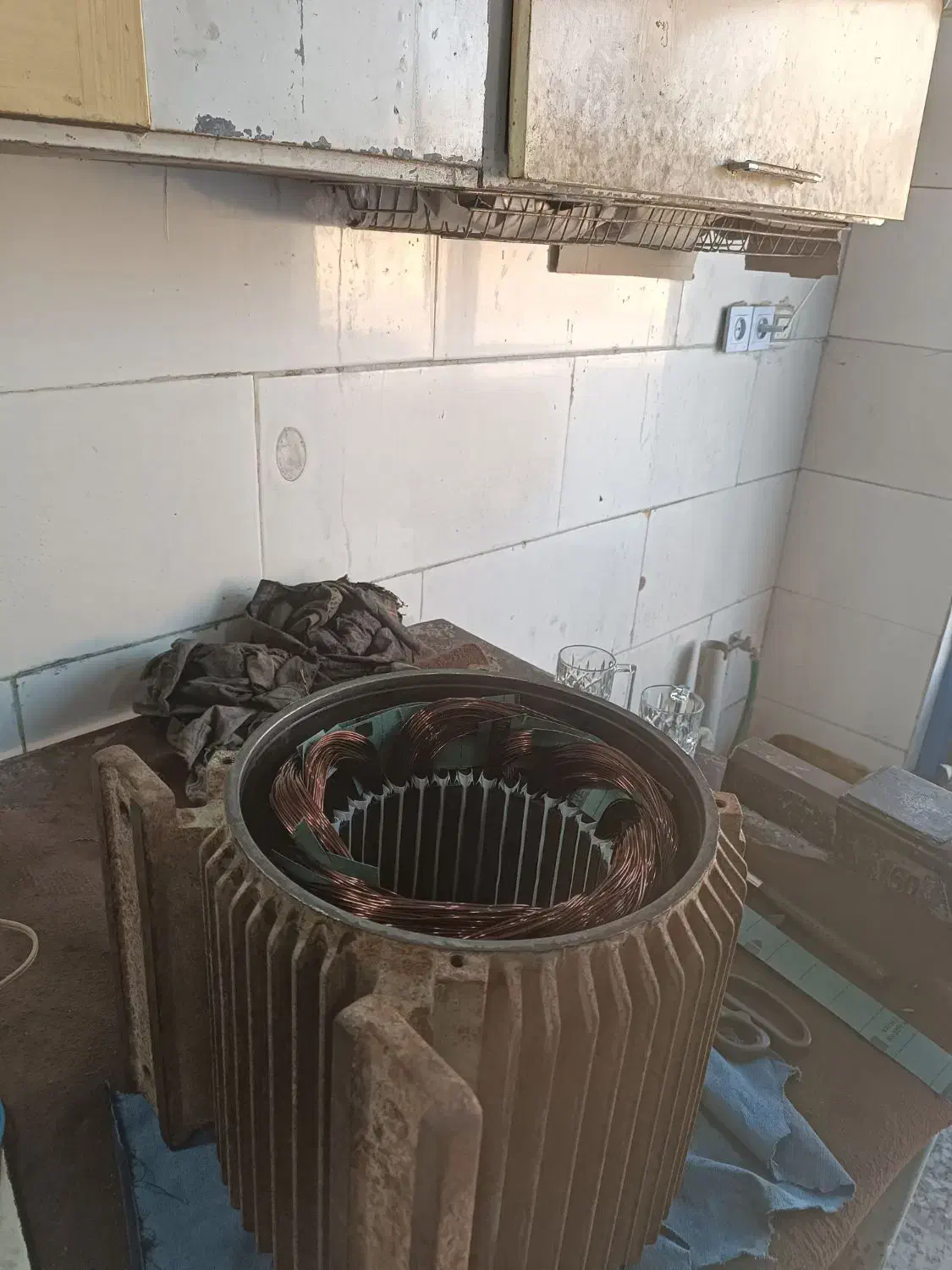 سیم پیچی تک فاز و سه فاز|خدمات پیشه و مهارت|دزفول, |دیوار