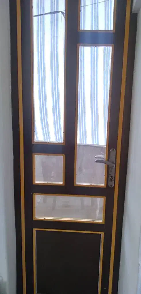 درب آلمینیوم|مصالح و تجهیزات ساختمان|رضوانشهر, |دیوار