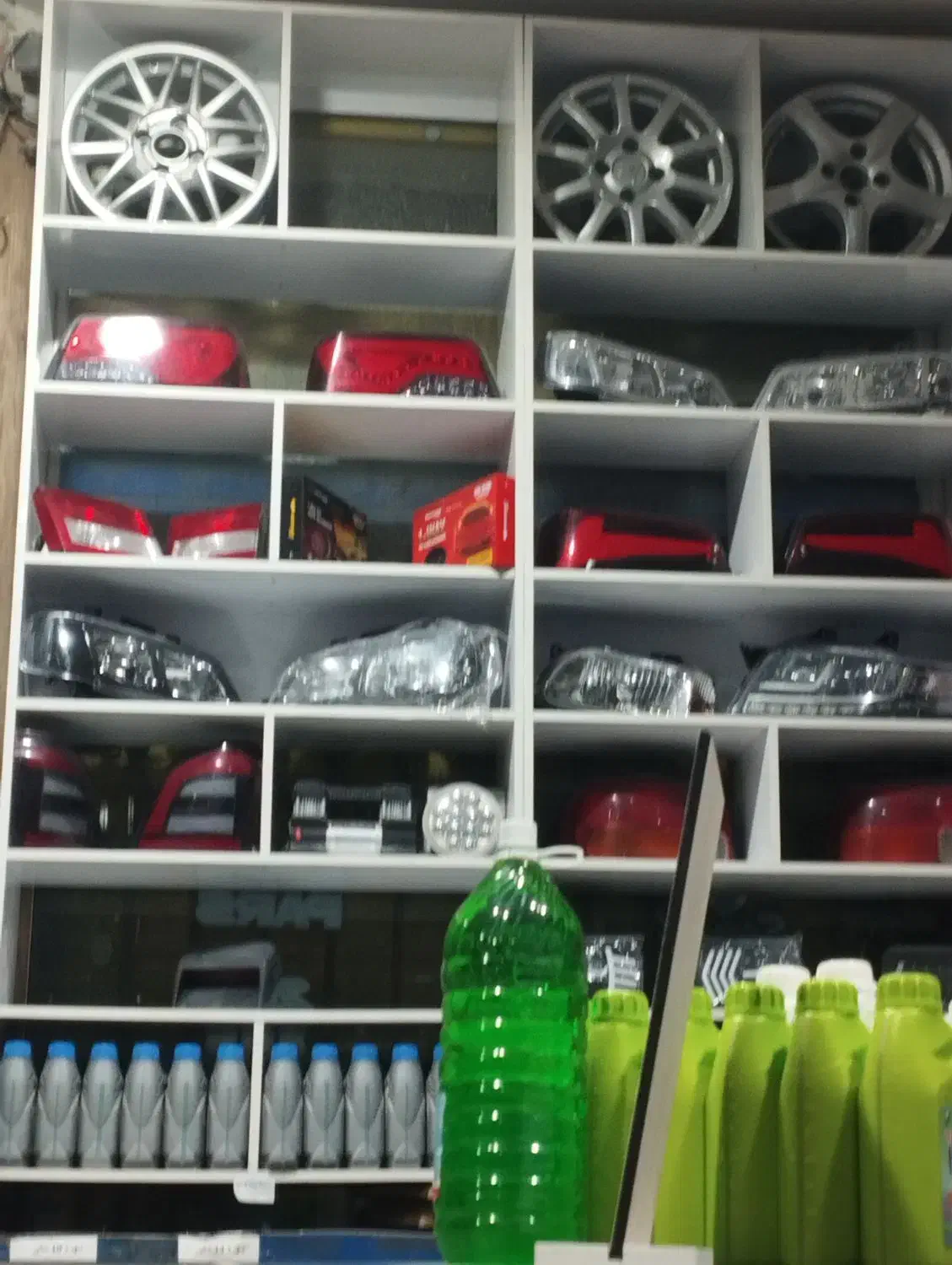 شاگرد برای لوازم یدکی|استخدام بازاریابی و فروش|سراوان, |دیوار