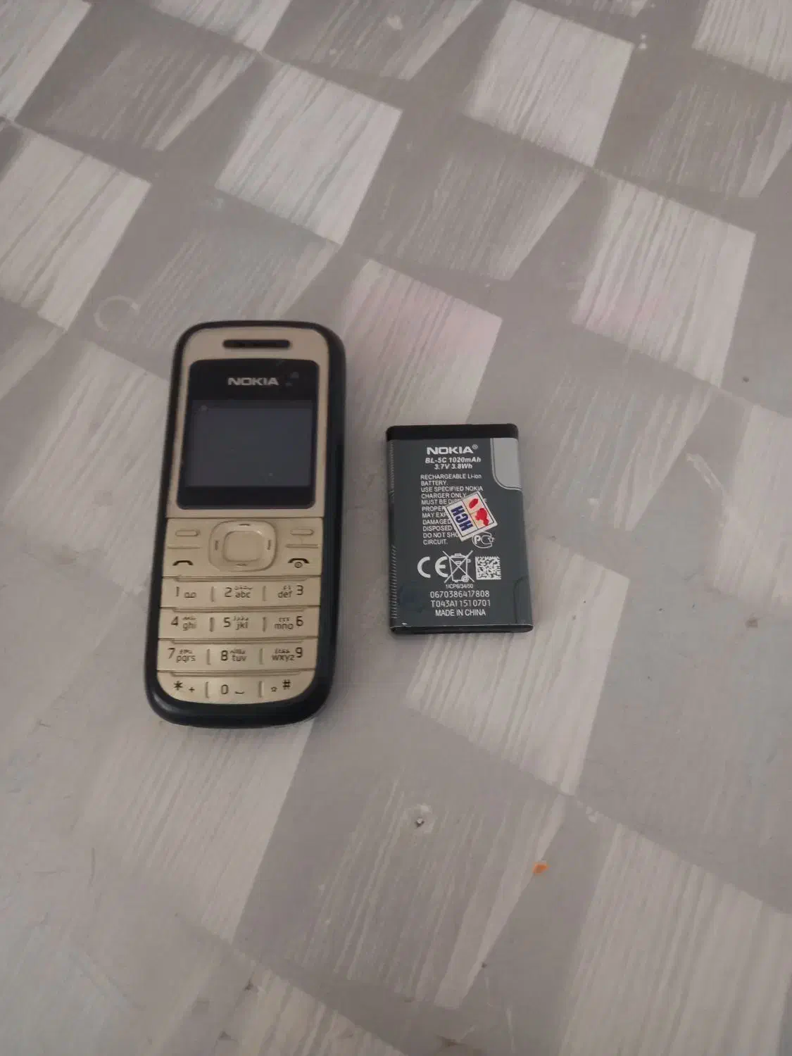 نوکیا ساده|موبایل|فرمهین, |دیوار