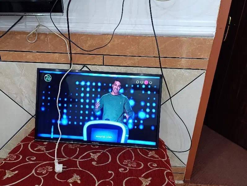 00د|تلویزیون و پروژکتور|سوسنگرد, |دیوار