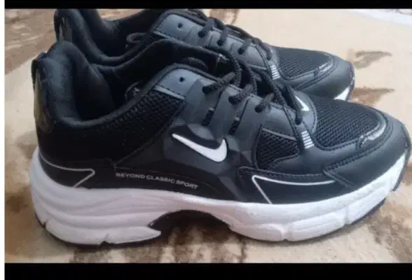 کفش کتونی زنانه مردانه|کیف، کفش، کمربند|تهران, خاک سفید|دیوار