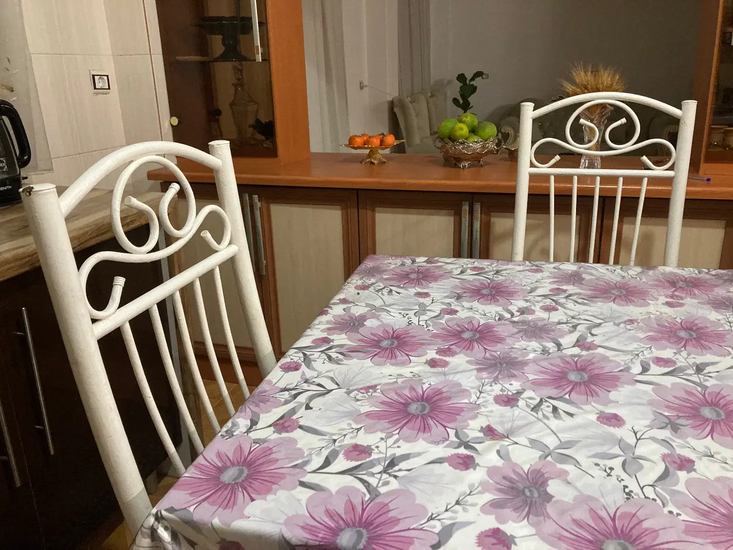 میز ناهارخوری۴نفره|میز و صندلی غذاخوری|قائم‌شهر, |دیوار