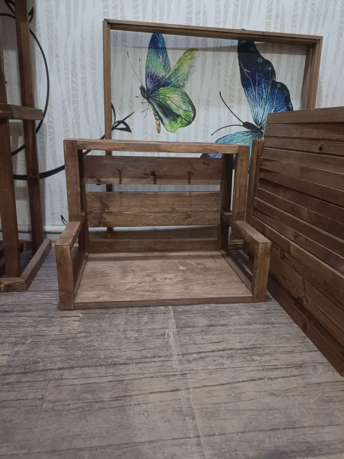 کافه بار|کتابخانه، شلف، قفسه‌های دیواری|همدان, |دیوار