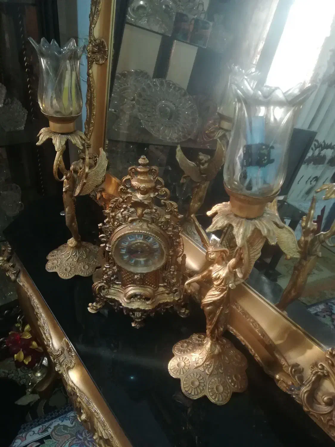 کنسول و آینه و شمعدون به همراه انگور رومیزی|بوفه، ویترین، کنسول|شهریار, شهریار|دیوار