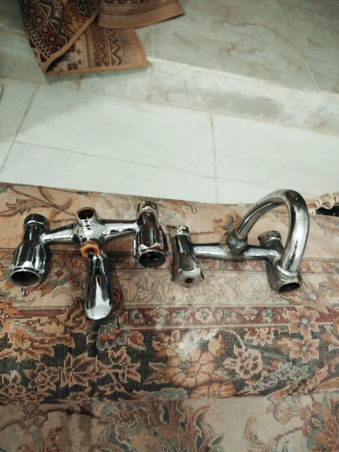 شیرآلات برنجی ولوله های آب آهنی|مصالح و تجهیزات ساختمان|نیشابور, ناسیونال|دیوار